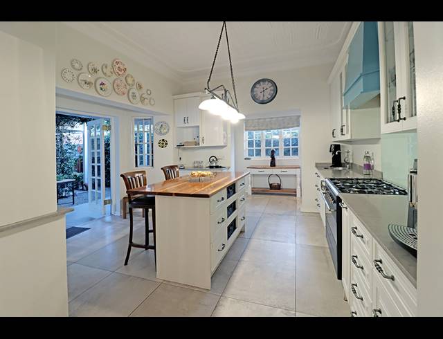 3 BEDROOM HOUSE FOR SALE IN KENSINGTON
